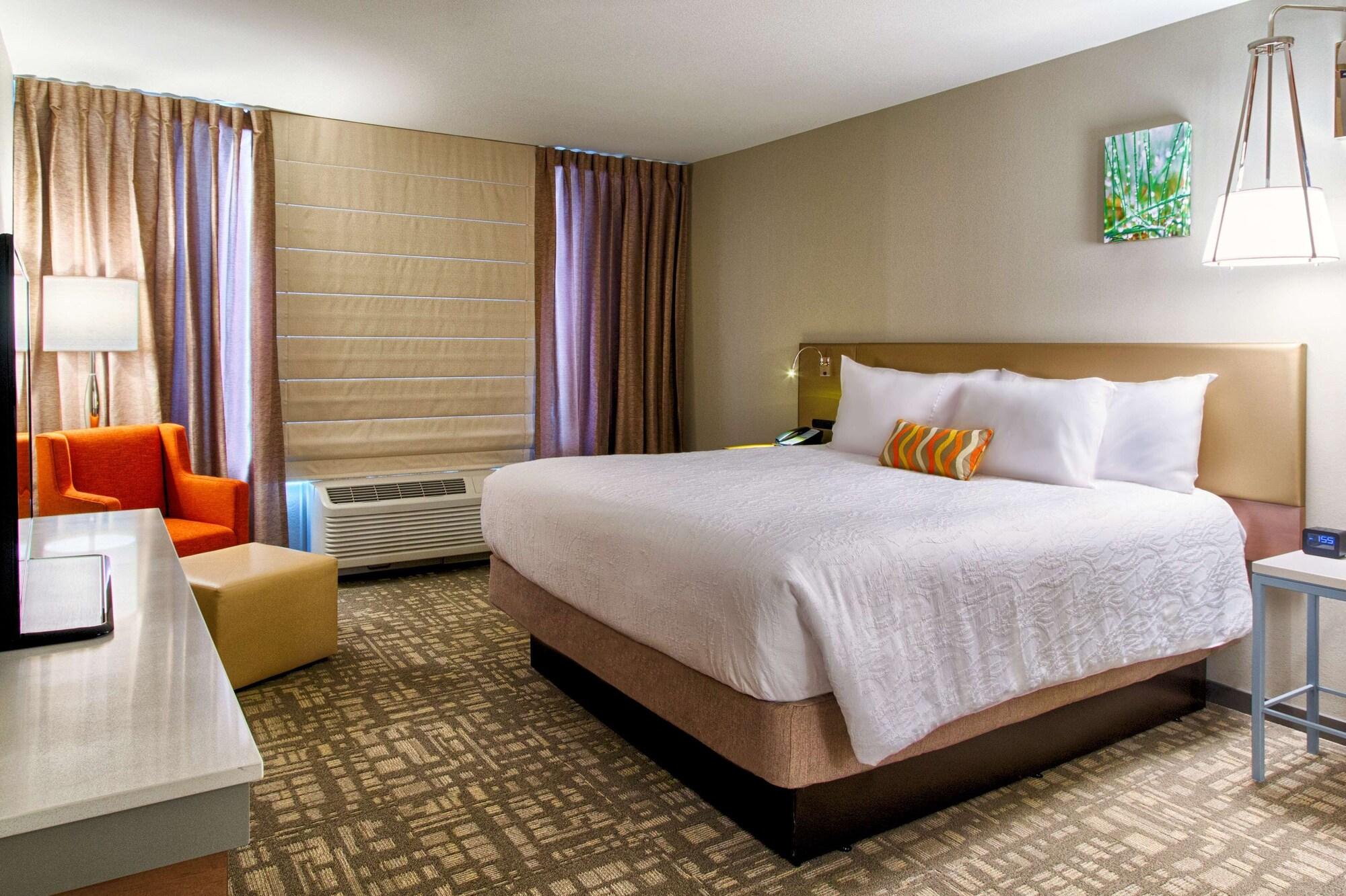 Hilton Garden Inn Salina Bagian luar foto